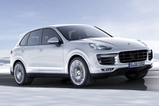 ポルシェ 新型「Cayenne Turbo S」（カイエンターボS）／走行イメージ