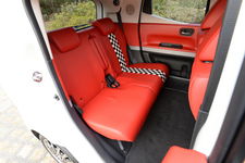 ホンダ N-BOXスラッシュ X・ターボパッケージ リアシート