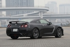 日産 GT-R 2015年モデル 3.8 プレミアムエディション 4WD　ボディカラー：メテオフレークブラックパール（スクラッチシールド）