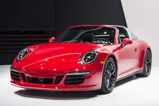 ポルシェ、新型「911タルガ4 GTS」と新型「カイエンターボS」の