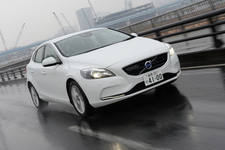 ボルボ 新型 V40 T4 SE 2015年モデル試乗レポート／渡辺陽一郎