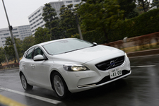 ボルボ 新型 V40 T4 SE 2015年モデル試乗レポート／渡辺陽一郎