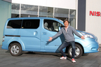 日産 e-NV200と国沢光宏氏