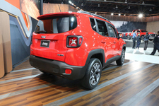 ジープ レネゲード