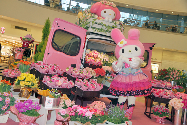 ルノー カングーが マイメロディ とコラボ お花屋さんカーで 思いやりの気持ち をみんなに 新型車リリース速報 Mota ルノー カングーが マイメロディ とコラボ お花屋さんカーで 思いやりの気持ち をみんなに 新型車リリース速報 Mota