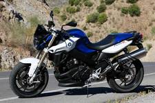 BMW 新型「F 800 R」