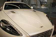 「Q by Aston Martin」の手によって特別にカスタムされた4ドアスポーツサルーン『ラピードS』