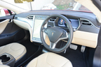 TESLA MODEL S 85(テスラ モデル S 85) 試乗レポート／今井優杏