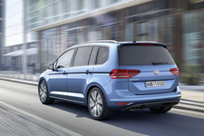 フォルクスワーゲン 新型「トゥーラン」