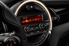 MINI John Cooper Works（ジョン・クーパー・ワークス）