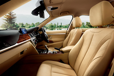 BMW「320iグラン ツーリスモ Luxury Lounge」