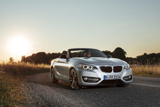 BMW  新型 2シリーズ カブリオレ