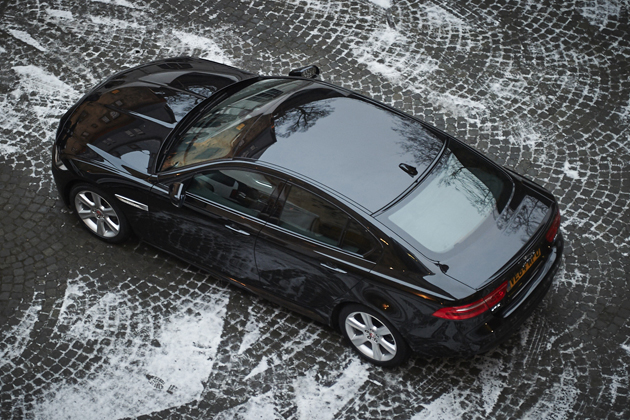 ジャガー新型「XE」