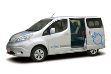 日産 e-NV200 送迎タイプ