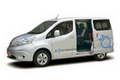 日産 EV商用車「e-NV200」送迎車などを「バリアフリー2015」に出展