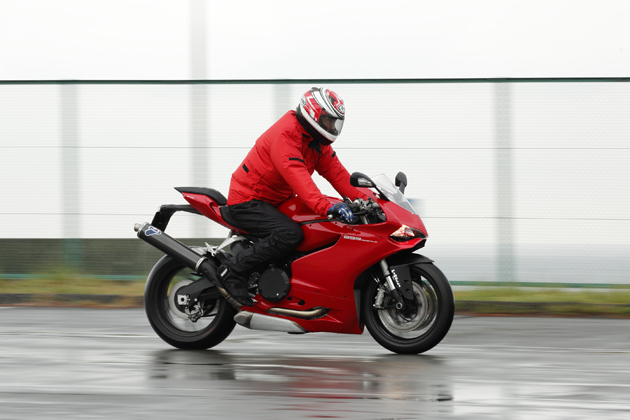 ドゥカティ 899Panigale