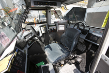 【はたらくクルマ】トーイングカー ～JALの定時運行を支える、空港のはたらくクルマ Vol.1～