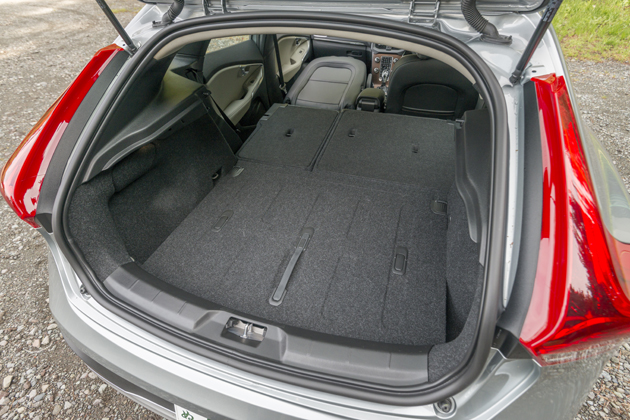 ボルボ V40 Cross Country T5 Awd 15年モデル Drive E 試乗レポート 今井優杏 画像ギャラリー No 35 徹底検証 22年新型車種ー試乗レポート Mota