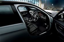 「BMW 3シリーズM Sport Style Edge（エム・スポーツ・スタイル・エッジ）」