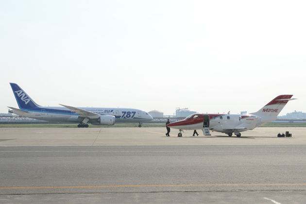 日本初飛行!「Honda Jet」(ホンダ ジェット)を徹底解説/国沢 日本初飛行!「Honda Jet」(ホンダ ジェット)を徹底解説/国沢