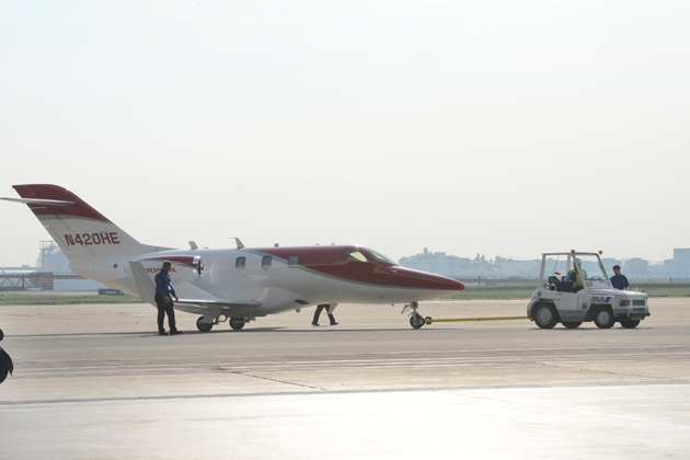 【新品】1:72 ホンダジェット Honda Jet レッド/ホワイト Amazon.co.jp: 1:72 ホンダジェット HondaJet レッドホワイト