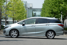 ホンダ 新型「シャトル」