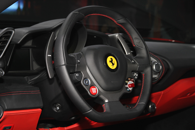 フェラーリ 488 GTB