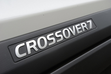 スバル エクシーガ CROSSOVER7(クロスオーバーセブン)[AWD/ボディカラー：クリスタルホワイト・パール(特別色)／内装色：タン/ブラック・ブルーグリーンステッチ] 試乗レポート／国沢光宏