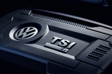 フォルクスワーゲン ゴルフ R ヴァリアント ※写真は一部日本仕様と異なる場合有