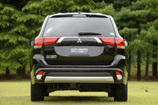 三菱 新型アウトランダーPHEV