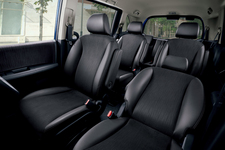 ホンダ フリード プライムスムース&スウェード調ファブリックコンビシート