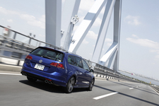 フォルクスワーゲン ゴルフRヴァリアント