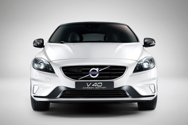 ボルボ V40 R-DESIGN Carbon Edition