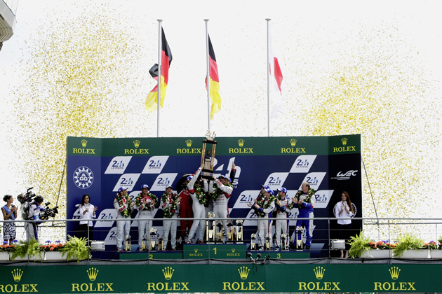 2014年のル・マン24時間レースの表彰式の様子