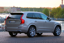 ボルボ XC90