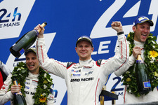 Porsche Team: Earl Bamber, Nico Huelkenberg, Nick Tandy (l-r)