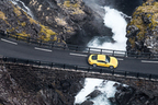 BENTLEY Continental GT V8S（Monaco Yellow）