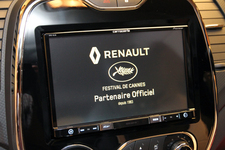 ルノージャポンの志しがフランス本国とひとつに! ~ルノー、「カンヌ映画祭」にちなんだ限定車を発売~