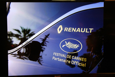 ルノージャポンの志しがフランス本国とひとつに! ~ルノー、「カンヌ映画祭」にちなんだ限定車を発売~