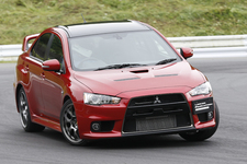 三菱 ランサーエボリューション ファイナルエディション