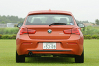 BMW 118i Sport／ボディカラー：ヴァレンシア・オレンジ／インテリアカラー：ブラック