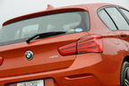 BMW 118i Sport／ボディカラー：ヴァレンシア・オレンジ／インテリアカラー：ブラック