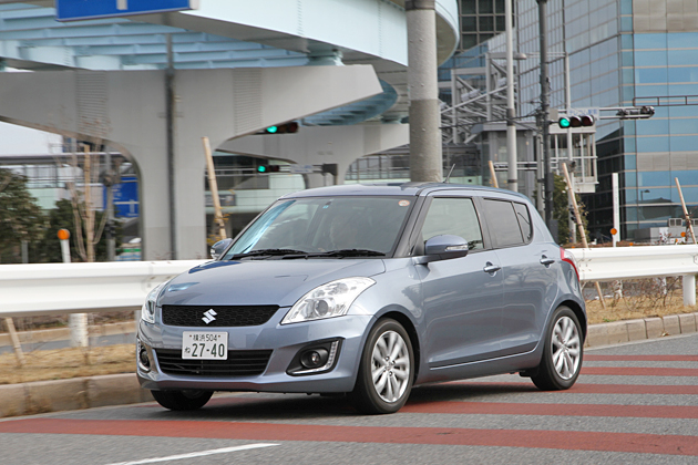 [AUTRADE] スイフト＆スイフトスポーツ スズキ欧州純正 マッドフラップ フロント用 Sロゴ入 2枚1セット ZC13S，ZC53S，ZD53S，ZD83S，ZC83S，ZC3 | スズキ純正用 スイフトスポーツ(SUZUKI SWIFT SPORT)サイド