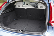 北欧から最新ディーゼルエンジンが攻めて来た！「ボルボ クリーンディーゼルモデル」試乗レポート／国沢光宏