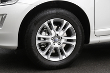 北欧から最新ディーゼルエンジンが攻めて来た！「ボルボ クリーンディーゼルモデル」試乗レポート／国沢光宏