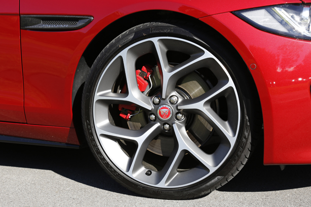 「ジャガーXE」(ガソリンモデル) 試乗レポート/大谷達也