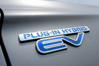 三菱 新型 アウトランダーPHEV[2015年7月発売・ビッグマイナーチェンジモデル] 試乗レポート／国沢光宏