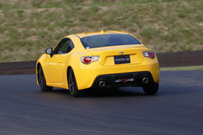 TOYOTA 86 特別仕様車「GT Yellow Limited」／「GT Yellow Limited エアロパッケージ FT」試乗レポート／国沢光宏