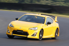 TOYOTA 86 特別仕様車「GT Yellow Limited」／「GT Yellow Limited エアロパッケージ FT」試乗レポート／国沢光宏