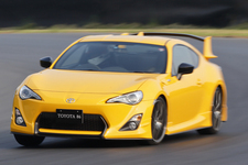 TOYOTA 86 特別仕様車「GT Yellow Limited」／「GT Yellow Limited エアロパッケージ FT」試乗レポート／国沢光宏